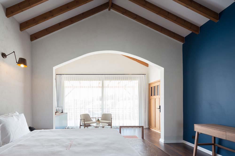 Gillham Vineyard Hotel