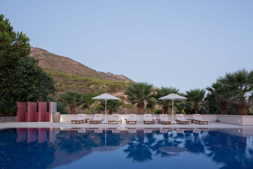 Gillham Vineyard Hotel