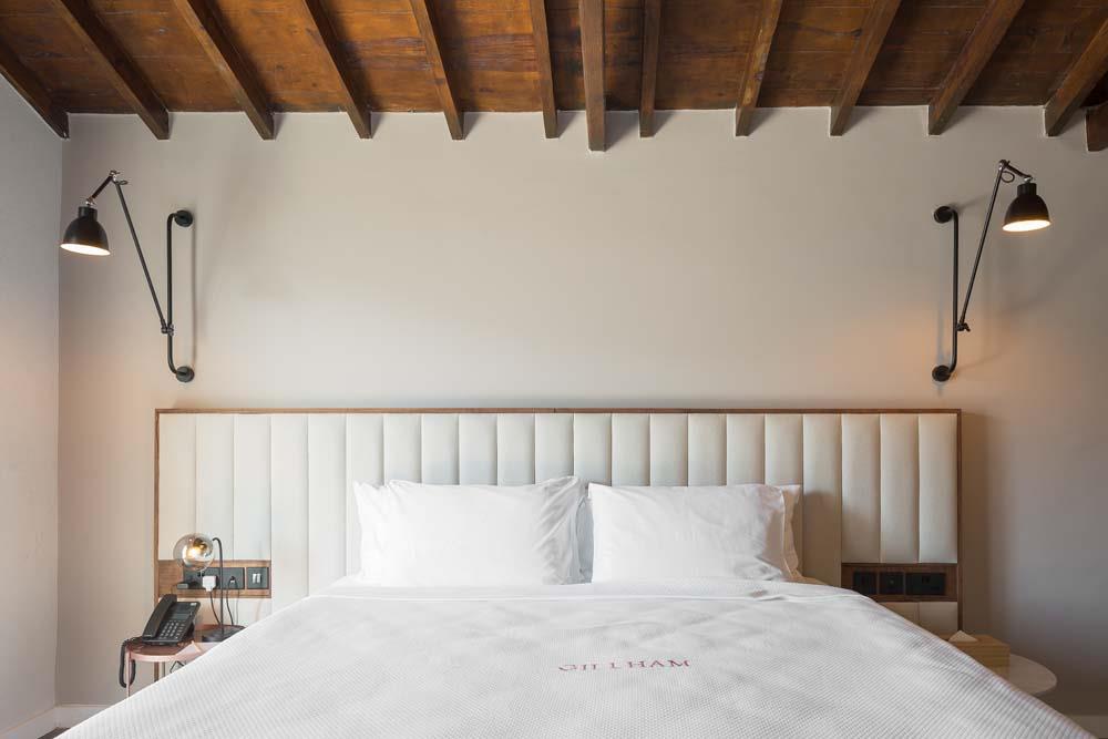 Gillham Vineyard Hotel