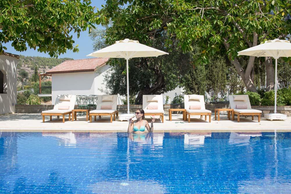 Gillham Vineyard Hotel