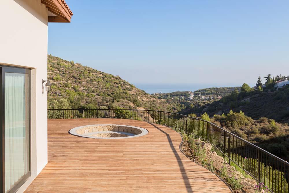 Gillham Vineyard Hotel