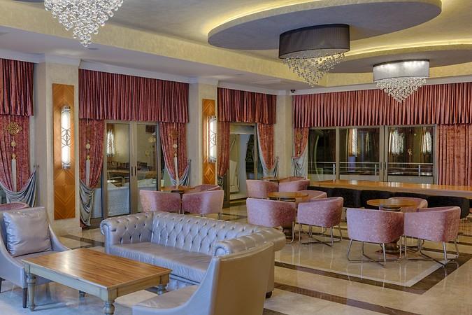 Golden Rock Beach Hotel 