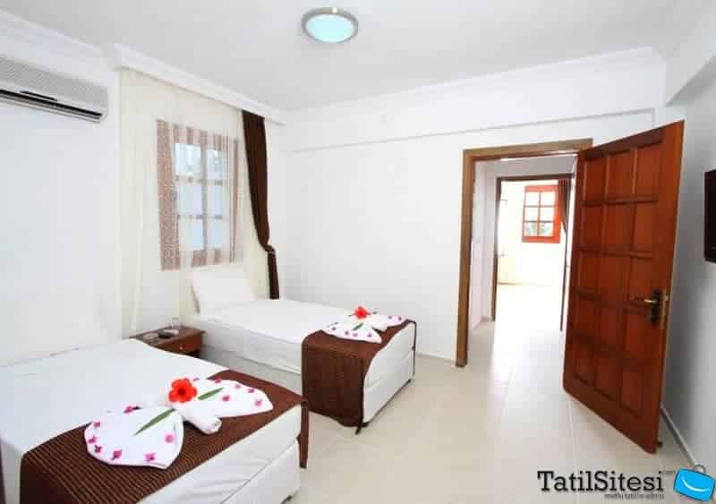 Golden Sunset Beach Hotel 