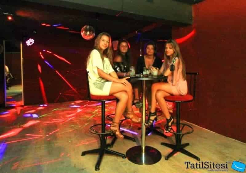 Golden Sunset Beach Hotel 