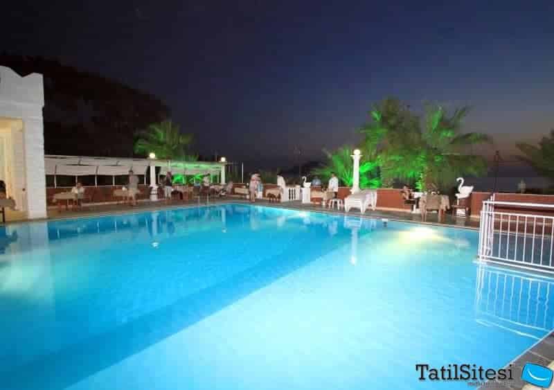 Golden Sunset Beach Hotel 