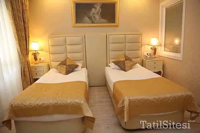 Golden Boutique Hotel