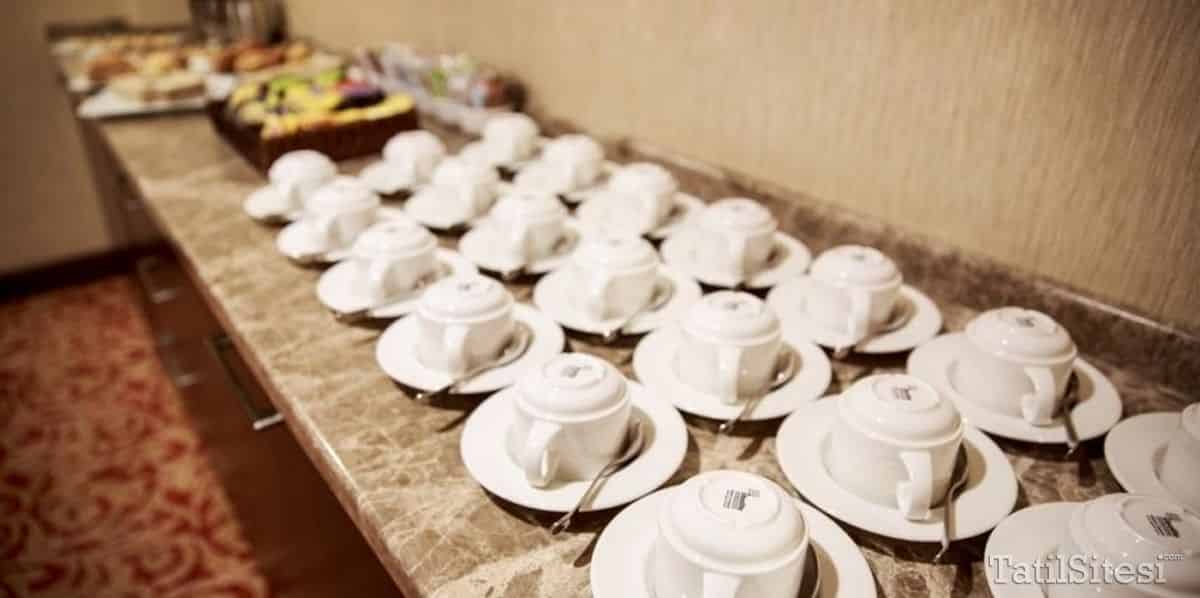 Grand Aras Hotel Suites