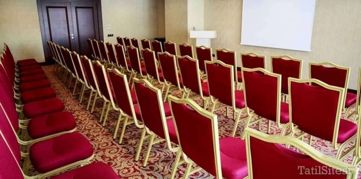 Grand Aras Hotel Suites