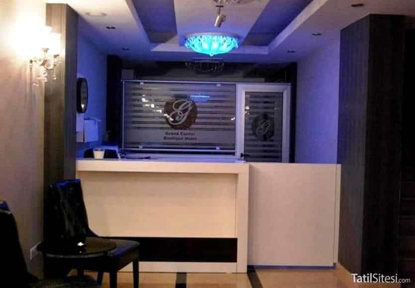 Grand Center Boutique Hotel