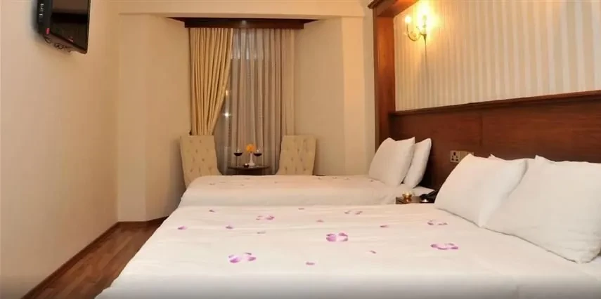 Grand Center Boutique Hotel