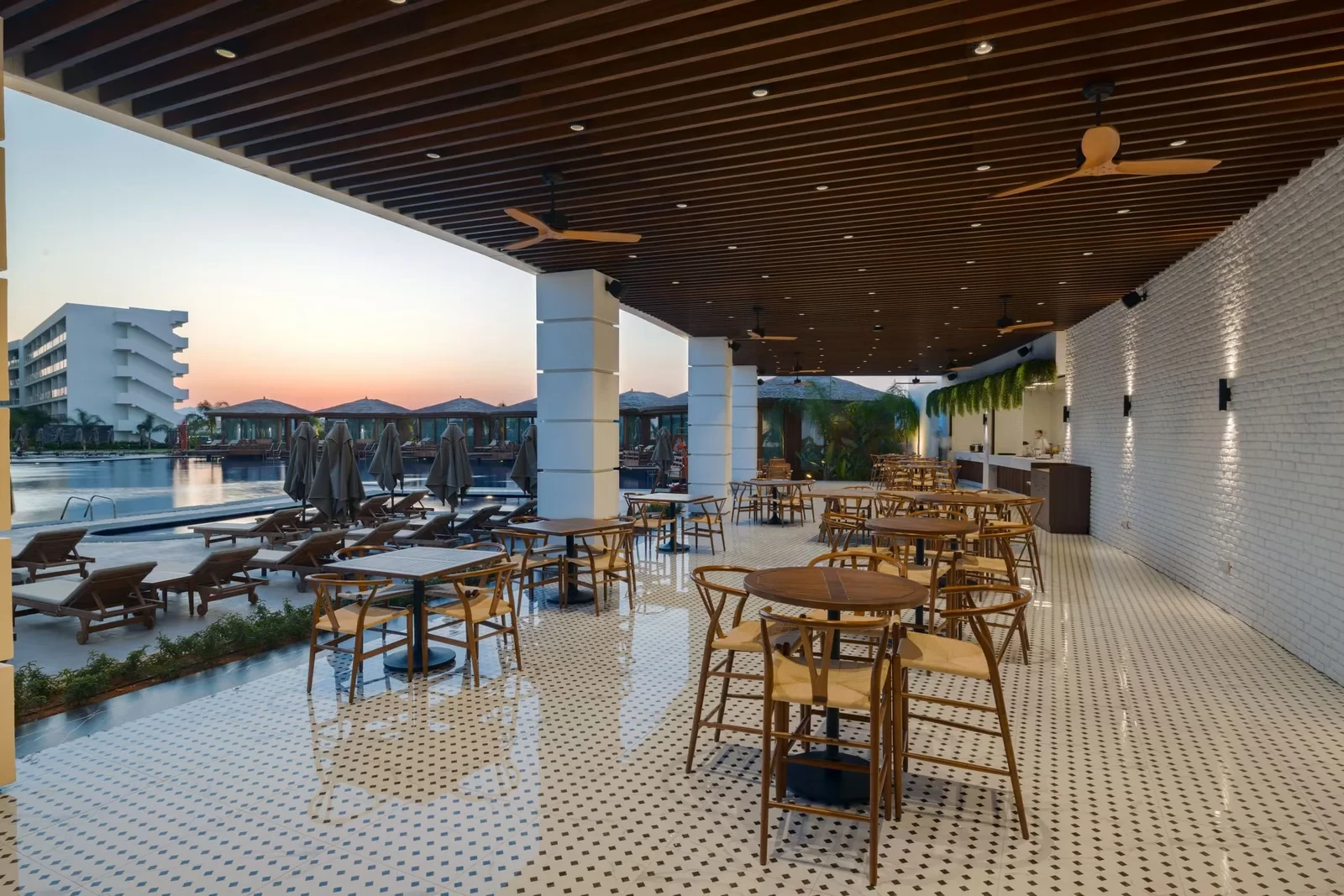 Grand Sapphire Resort Hotel 