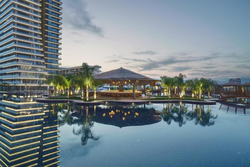 Grand Sapphire Resort Hotel 