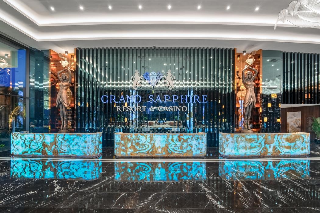 Grand Sapphire Resort Hotel 