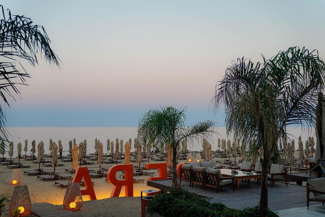 Grand Sapphire Resort Hotel 