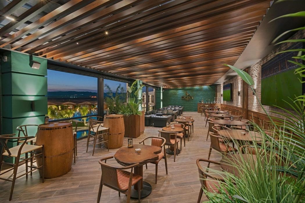 Grand Sapphire Resort Hotel 