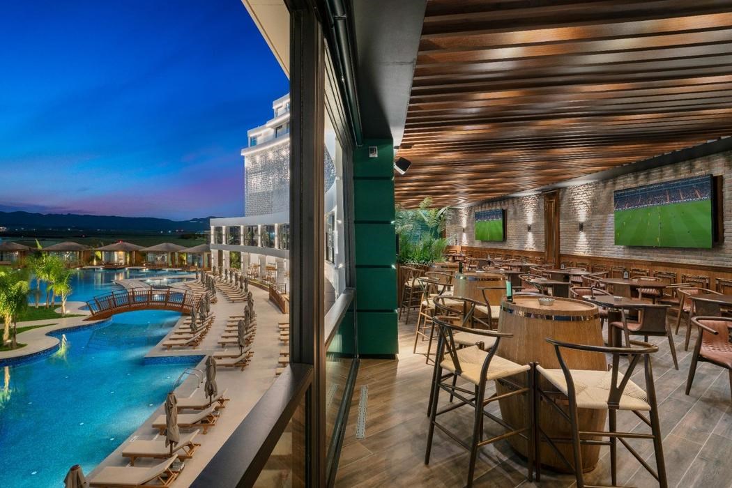 Grand Sapphire Resort Hotel 