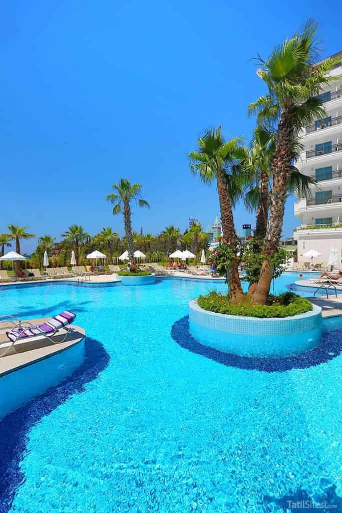 Heaven Beach Resort & Spa