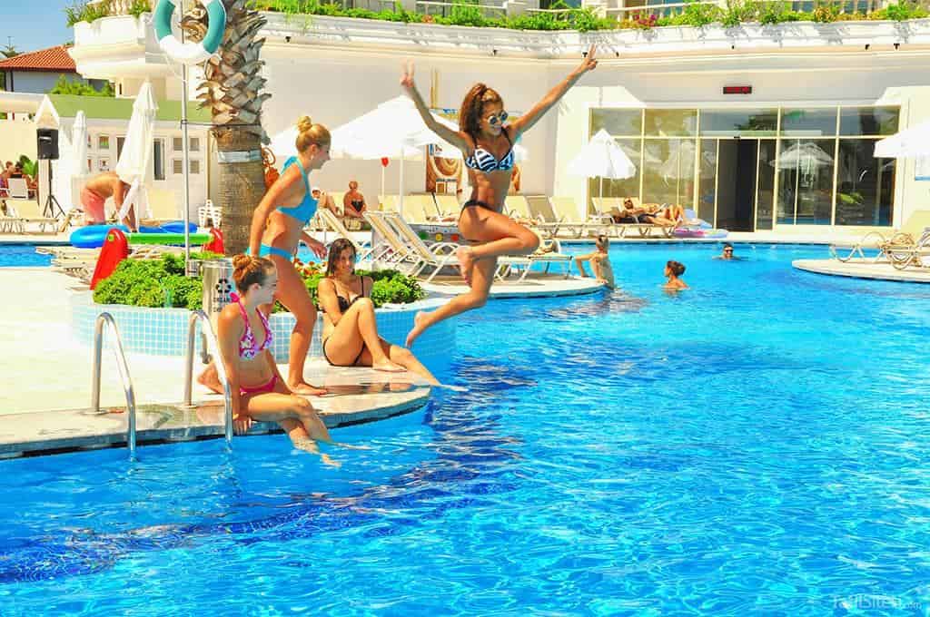 Heaven Beach Resort & Spa