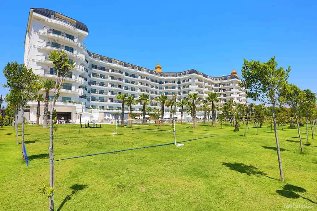 Heaven Beach Resort & Spa