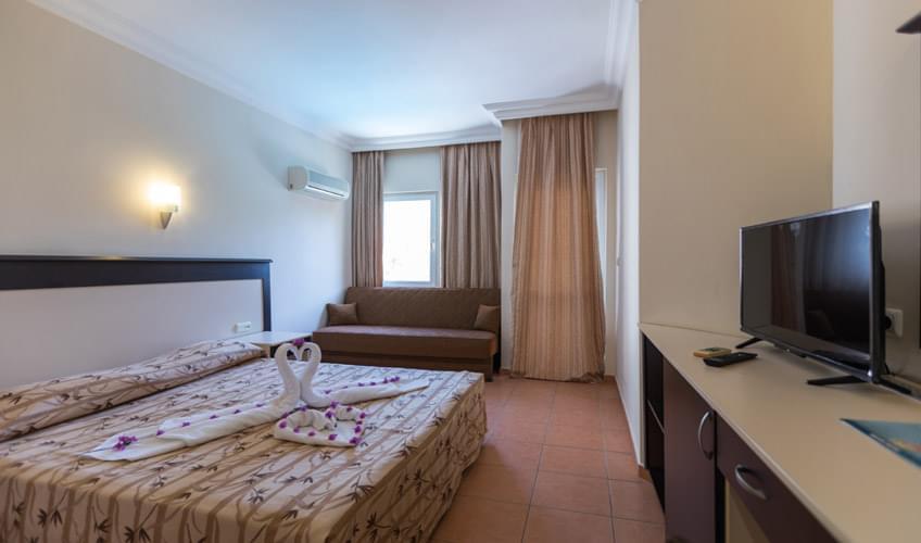 Helios Hotel
