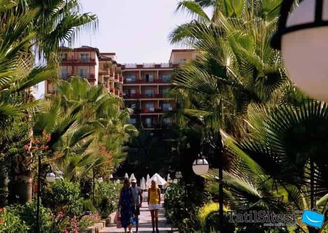 Holiday Garden Resort