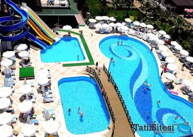 Holiday Garden Resort