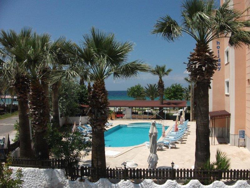 Holiday Hotel Güzelçamlı