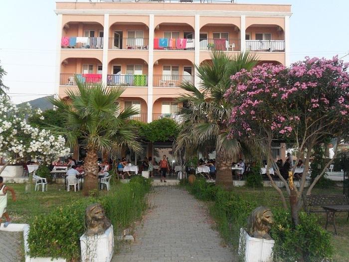 Holiday Hotel Güzelçamlı