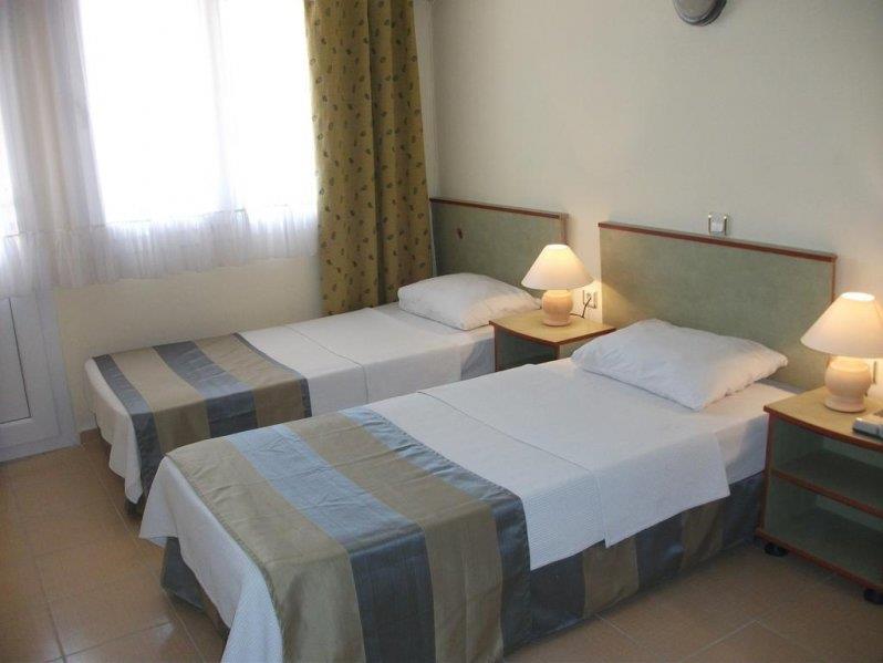 Holiday Hotel Güzelçamlı