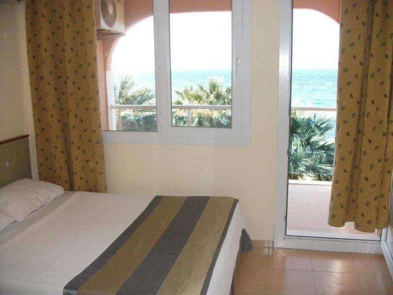 Holiday Hotel Güzelçamlı