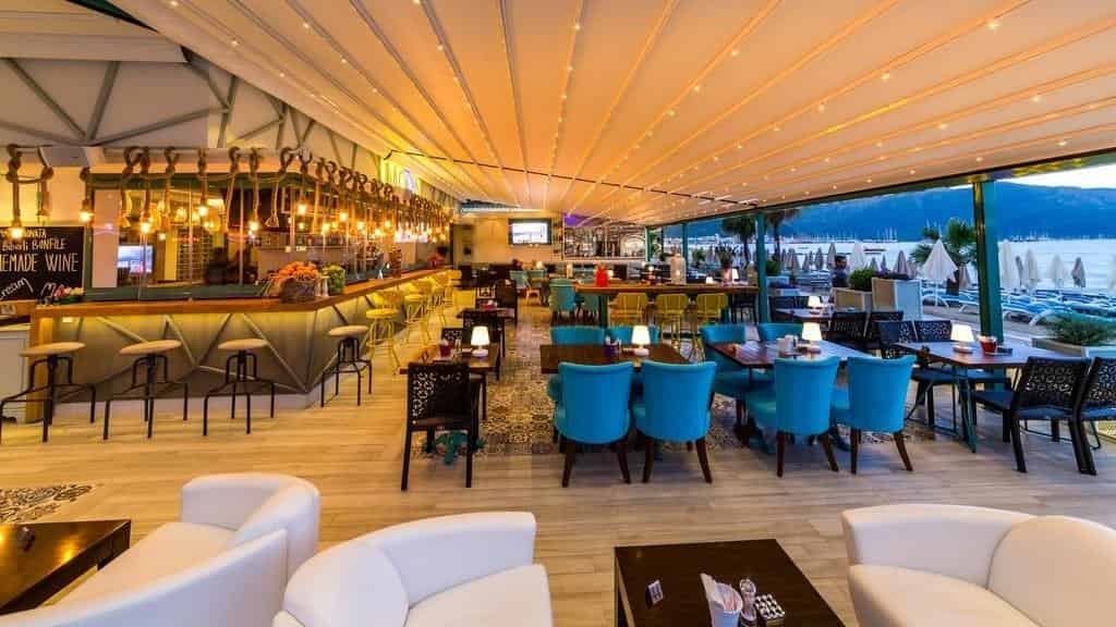 Honeymoon Beach Hotel