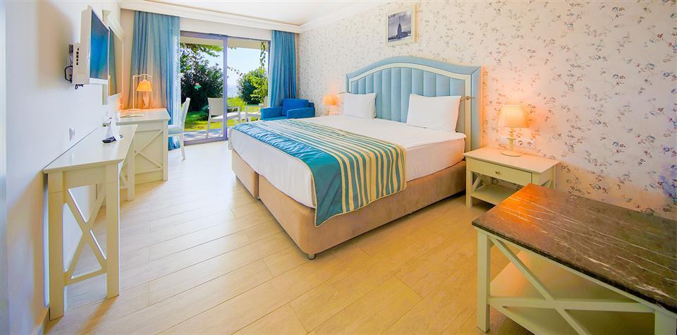 Horus Paradise Luxury Resort