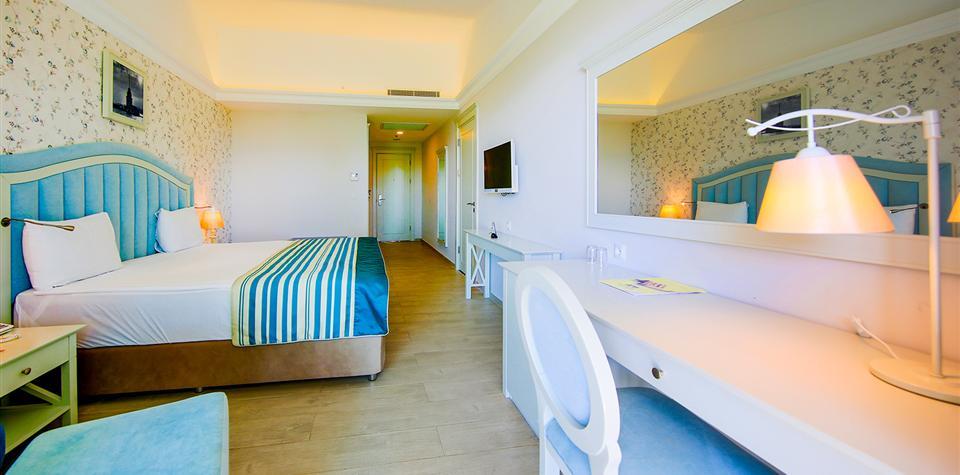 Horus Paradise Luxury Resort