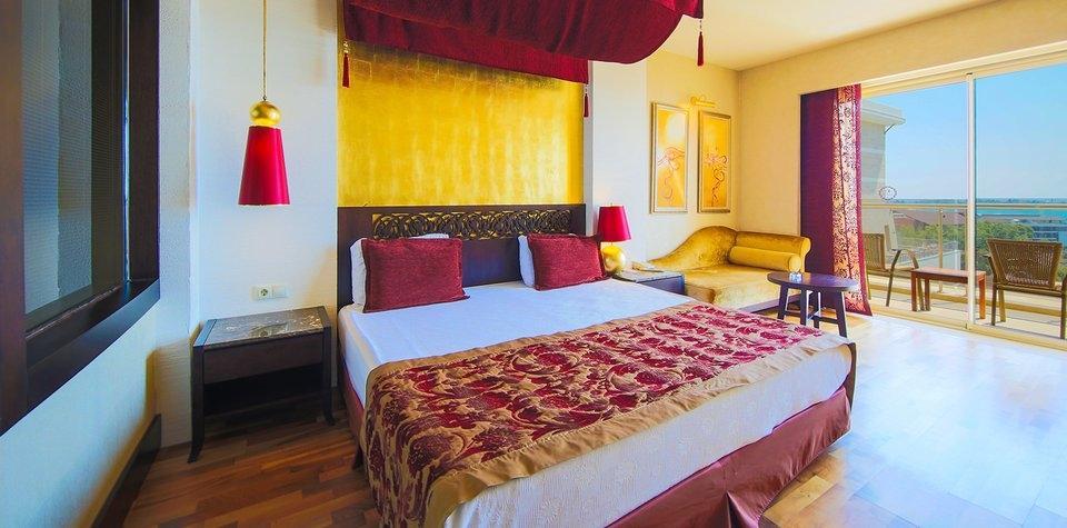 Horus Paradise Luxury Resort