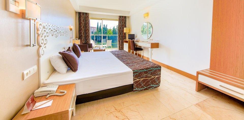 Horus Paradise Luxury Resort