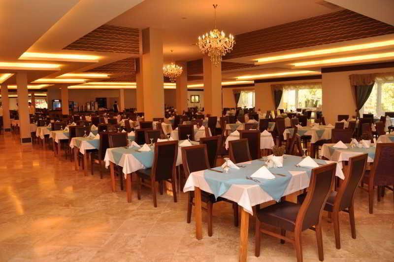 Jacaranda Luxury Club Hotel 