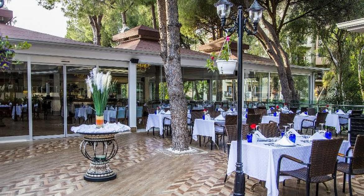 Jacaranda Luxury Club Hotel 