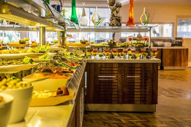 Jacaranda Luxury Club Hotel 