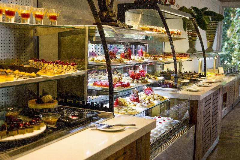 Jacaranda Luxury Club Hotel 