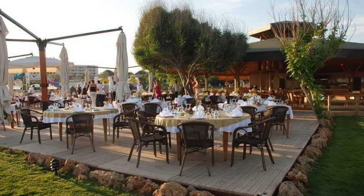 Jacaranda Luxury Club Hotel 