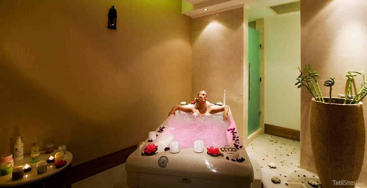 Kamelya Collection K Club