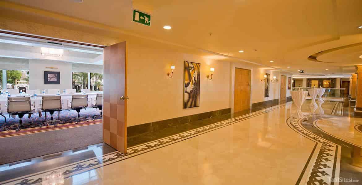 Kamelya Collection K Club