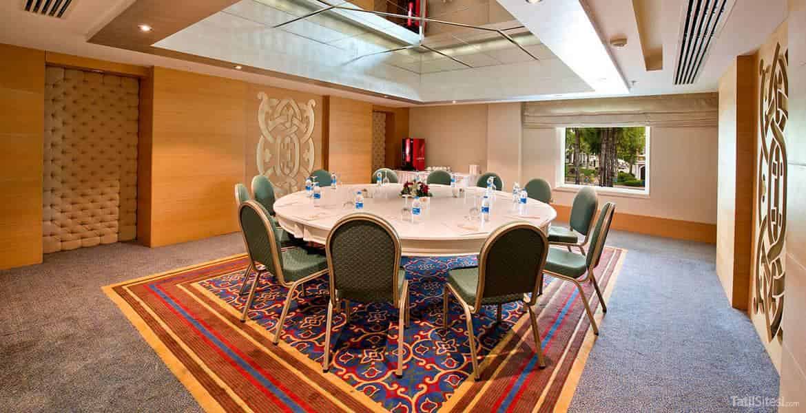 Kamelya Collection K Club