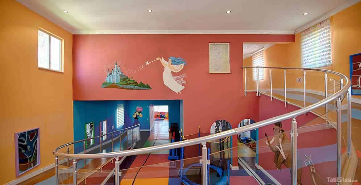 Kamelya Collection K Club