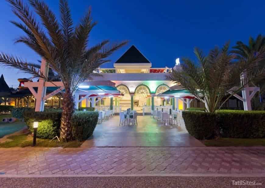 Kamelya Collection K Club