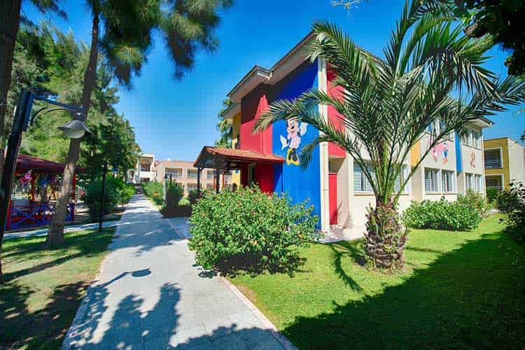 Kamelya World Holiday Village 