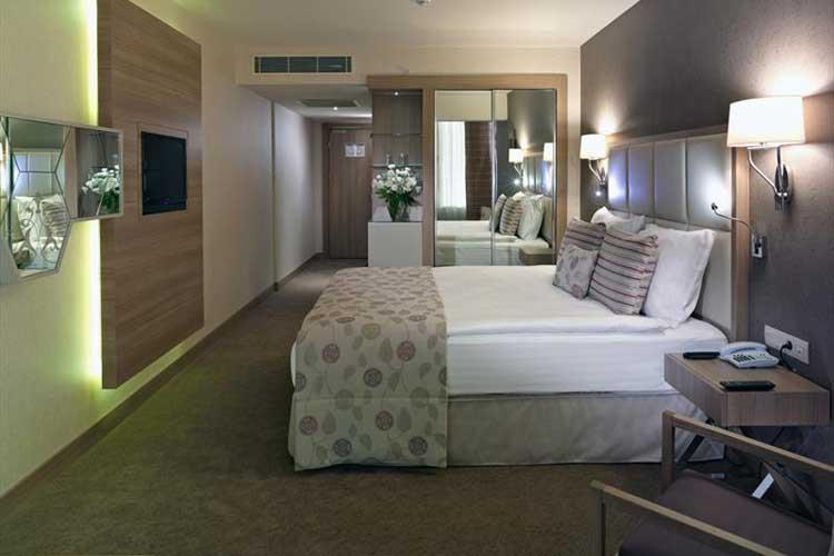 Kaya İzmir Thermal & Convention Hotel