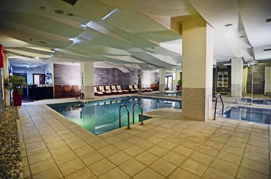 Korumar Hotel De Luxe