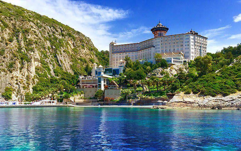 Ladonia Hotels Adakule