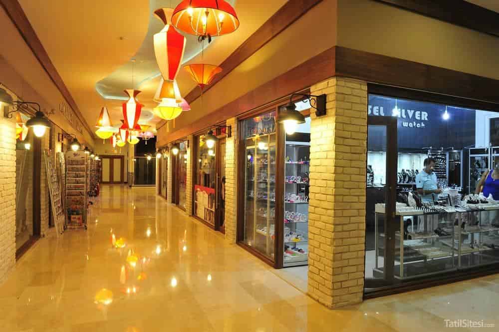 Lake & River Side Hotel Spa